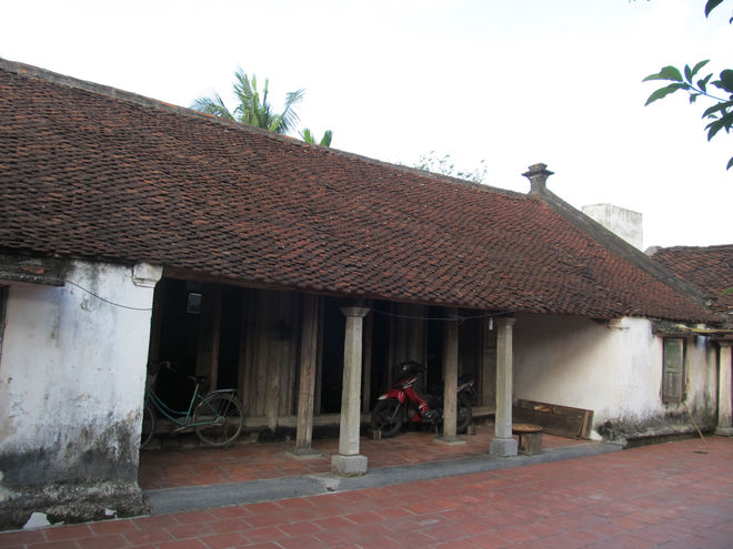 Hundreds-of-year-old houses in central province